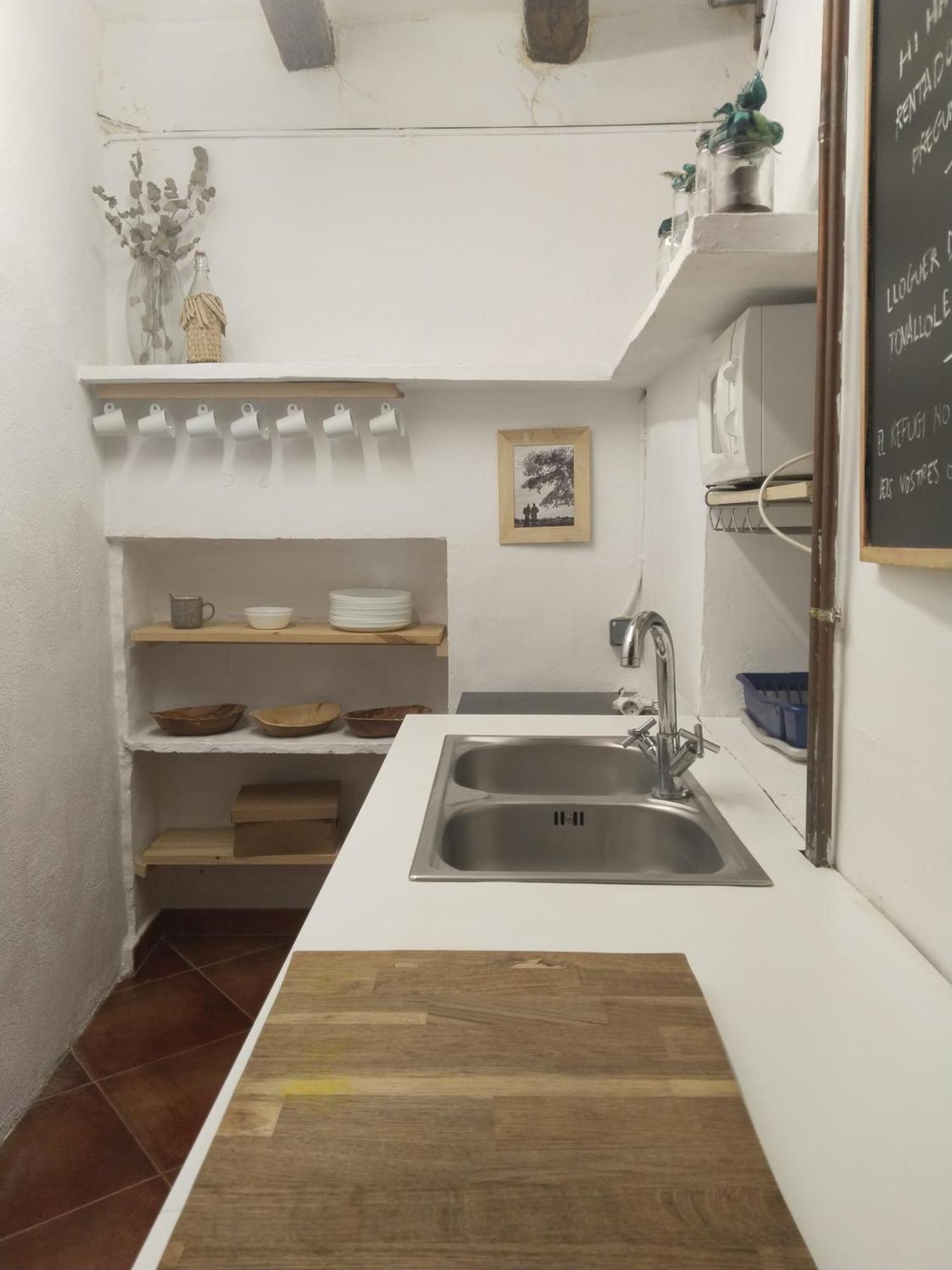 El Refugi Hostel Arboli Bagian luar foto