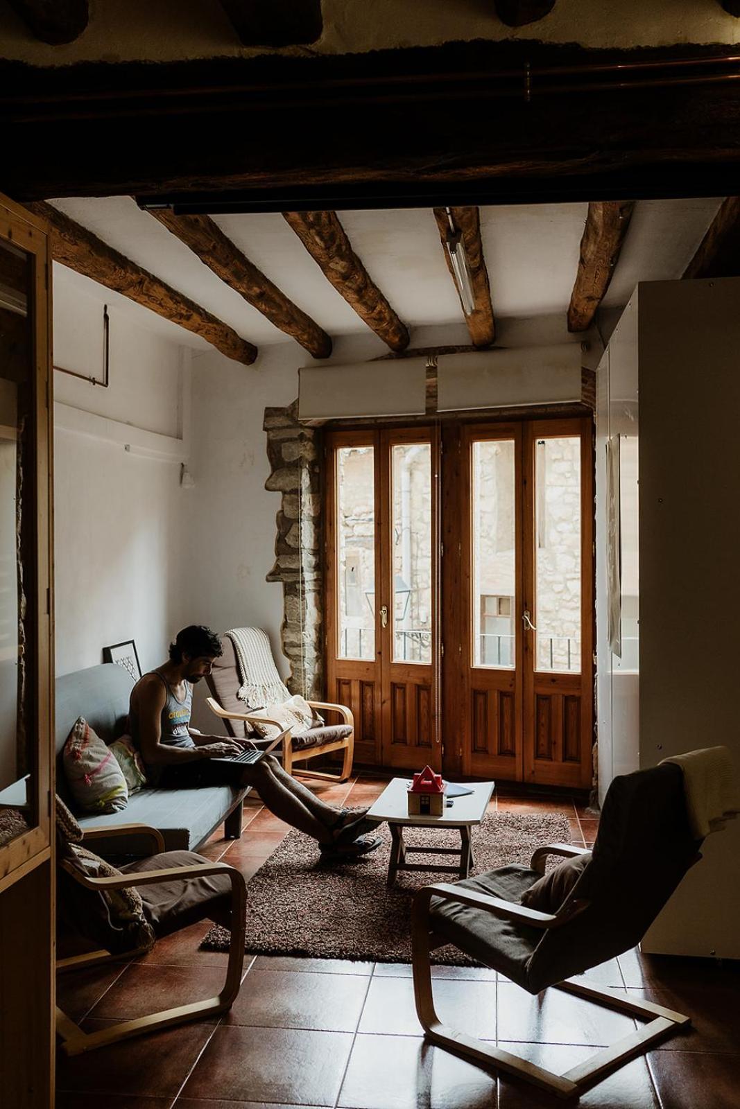El Refugi Hostel Arboli Bagian luar foto