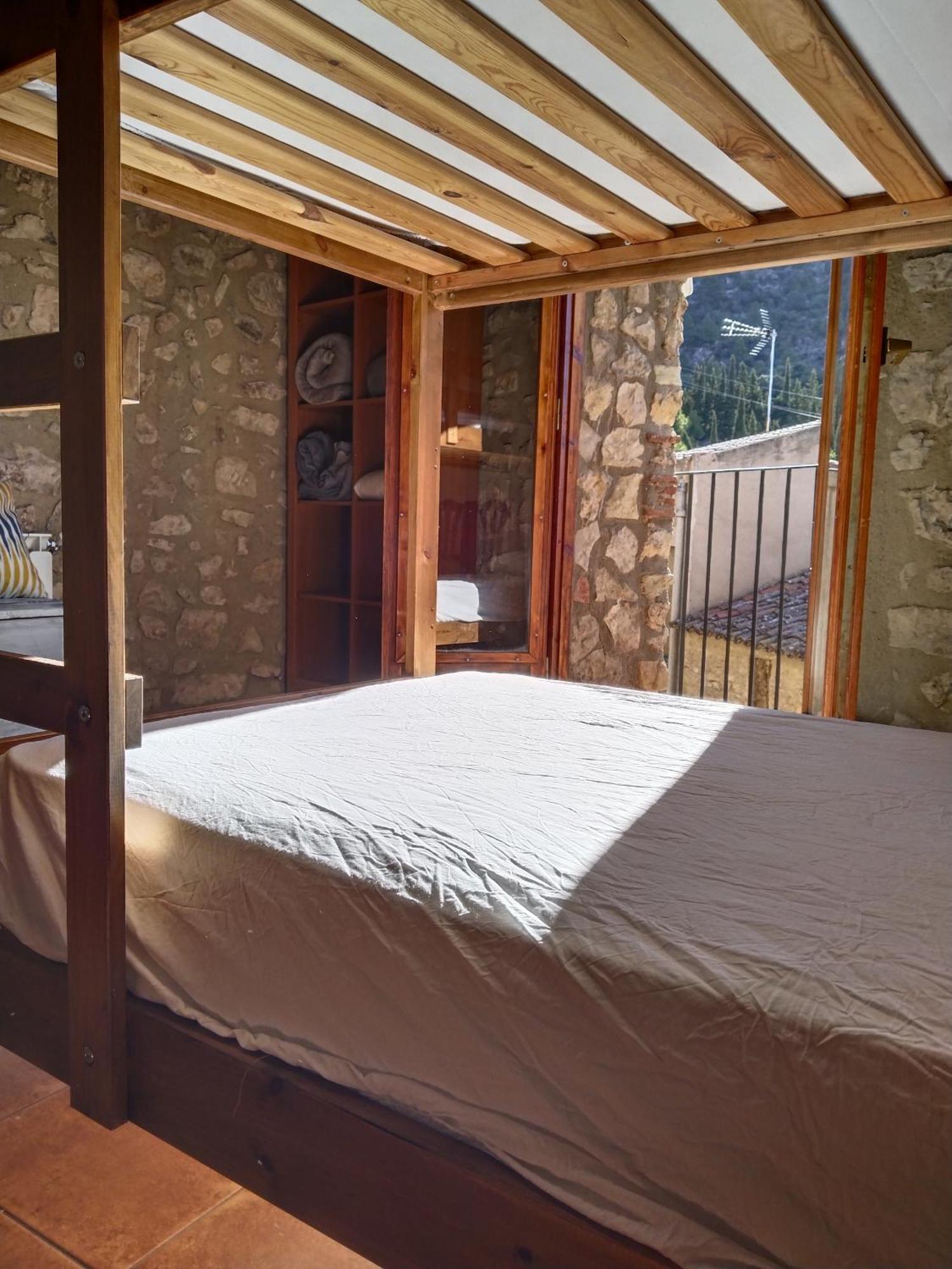 El Refugi Hostel Arboli Bagian luar foto