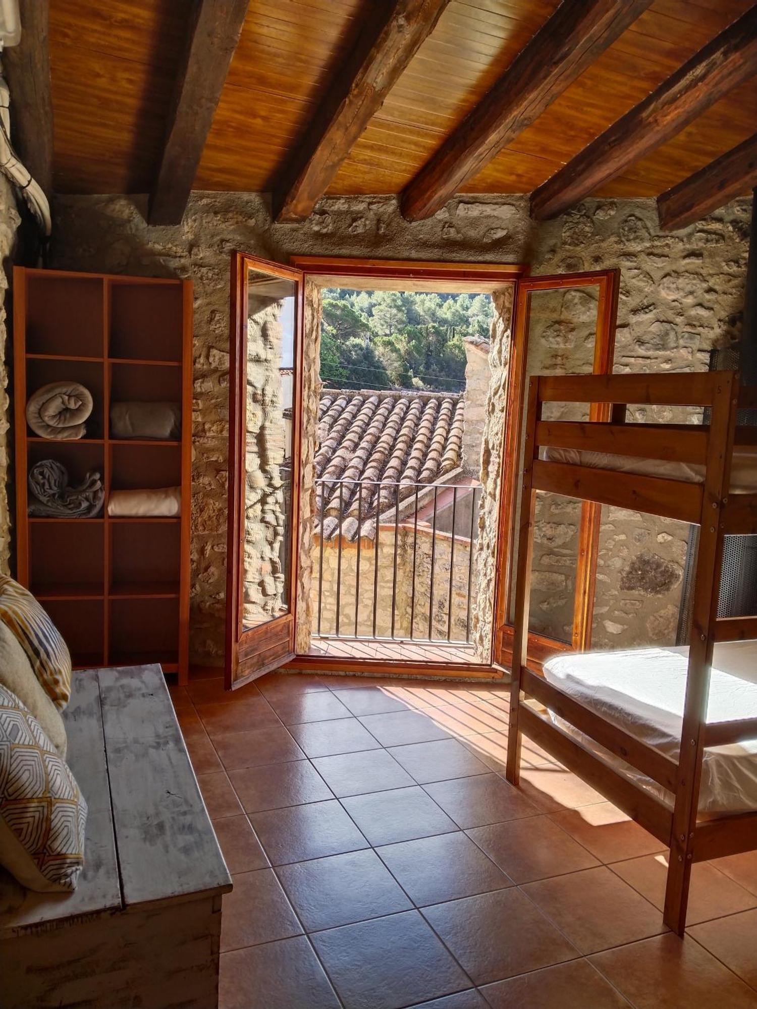El Refugi Hostel Arboli Bagian luar foto
