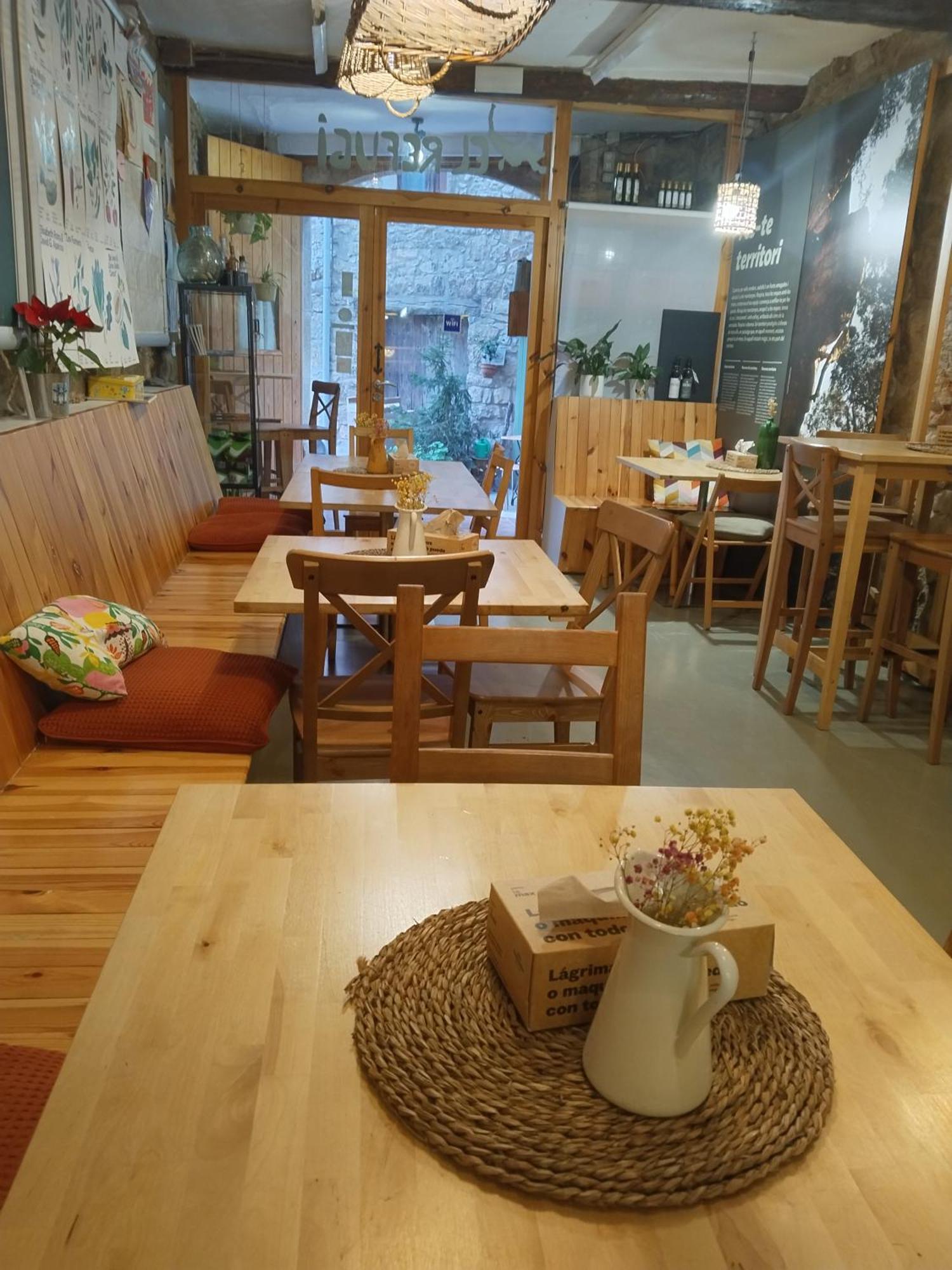 El Refugi Hostel Arboli Bagian luar foto